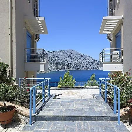 Xenia & 4* Pilí