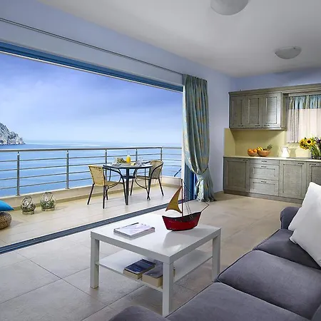 Casa de hóspedes Xenia & 3*
