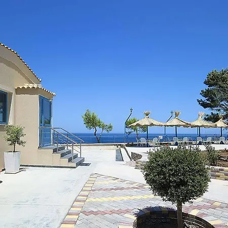 Πανσιόν Xenia & Πήλι