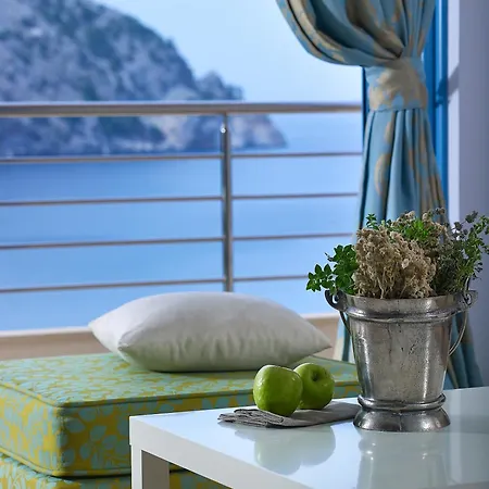 Xenia & Gasthuis Pilí